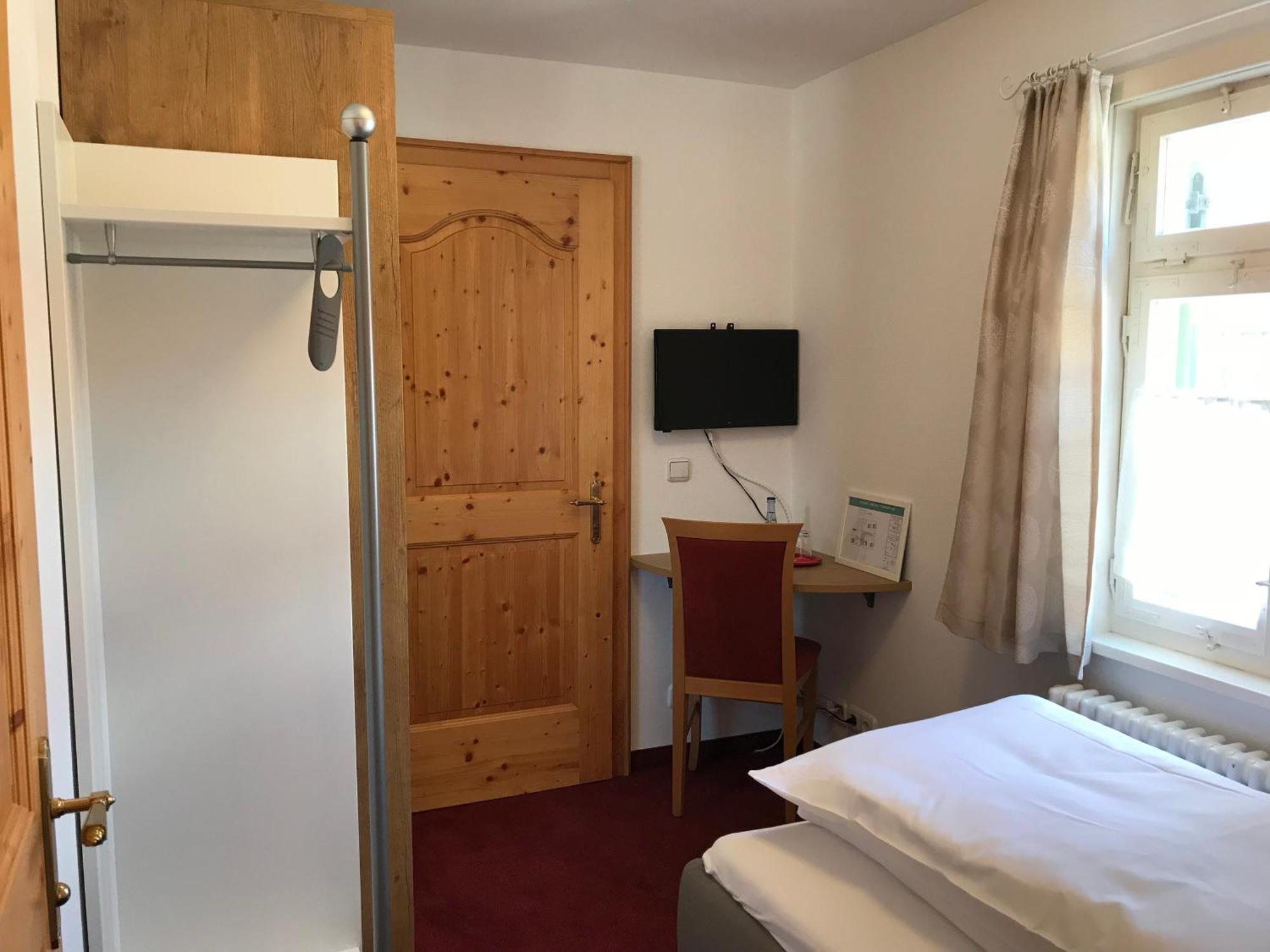 Hotel Hohe Schule Bad Überkingen Pokój zdjęcie